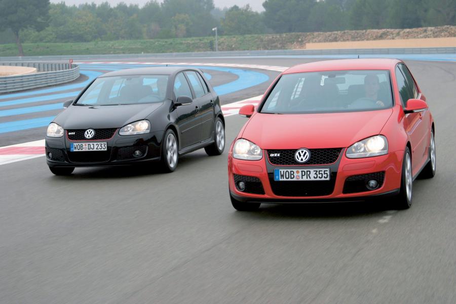  Volkswagen Golf GTi 2005 года  (фото 12 из 135)